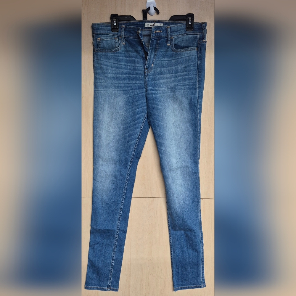 Blue Women's Slim Fit Jeans